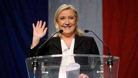 Die rechtsextreme Partei "Front National" von Marine Le Pen feiert einen historischen Wahlerfolg in Frankreich.