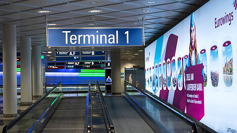 Leere im Terminal 1 am Münchner Flughafen: So dürfte es auch überwiegend am Freitag aussehen – sämtliche Passagierflüge wurden gestrichen.