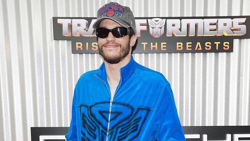 Pete Davidson hat noch einen langen Weg vor sich: Erst 30 Prozent seiner Tattoos wurden bislang entfernt.