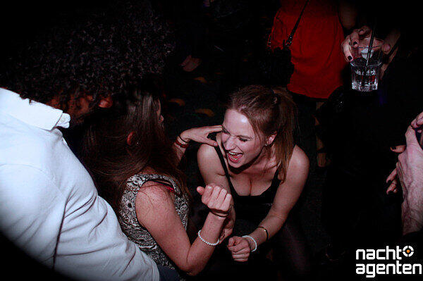 Beim Semesteropening in der Oly-Disco trafen sich die Studenten, um den Semesterbeginn gebührend zu begießen. Mehr Bilder unter: href="http://www.nachtagenten.de/gallery/semester-opening.921321.html