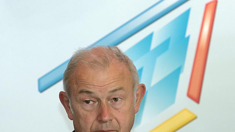 Von den Niederungen der Politik auf die Höhen Tibets: Günther Beckstein Von den Niederungen der Politik auf die Höhen Tibets: Günther Beckstein