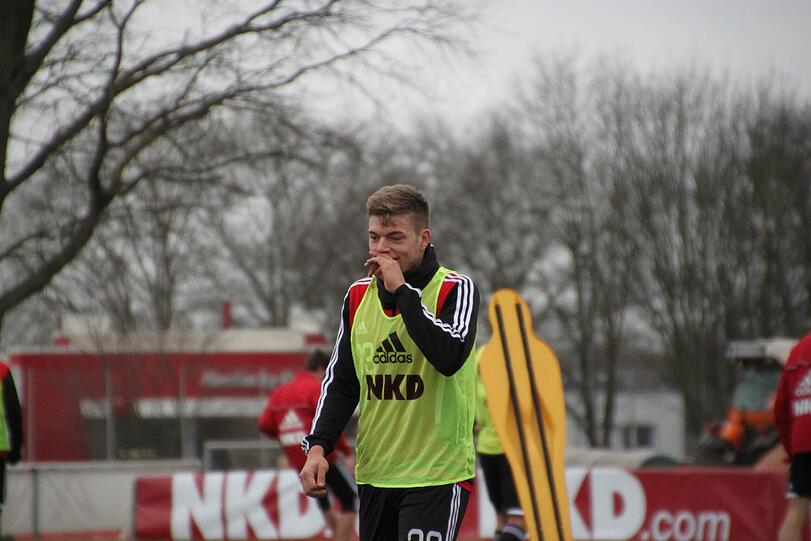 Hauptteil des heutigen Trainings: Flügelspiel und offensive Laufwege.