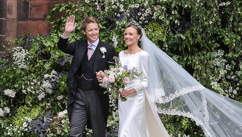 Bräutigam Hugh Grosvenor hat seine Olivia Henson geheiratet. Unter den Hochzeitsgästen waren auch Royals. Bräutigam Hugh Grosvenor hat seine Olivia Henson geheiratet. Unter den Hochzeitsgästen waren auch Royals.