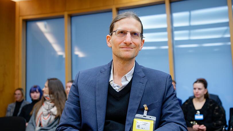 Abdur-Rahman El-Khadra wehrt sich am Bundesgerichtshof (BGH) gegen die Kündigung seines Mietvertrags.