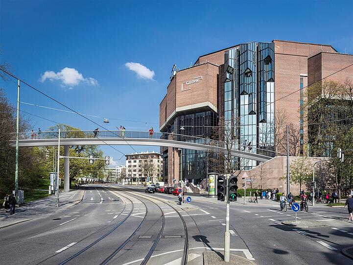 Die Grünen im Stadtrat schlagen eine Brücke zwischen dem Gasteig und dem Muffatwerk vor.