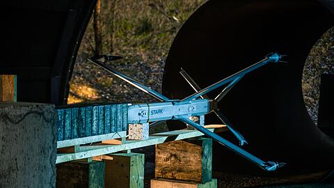 Der als erfolgreich bezeichnete Industrietest soll die Grundlage daf&uuml;r legen, um die Bundeswehr z&uuml;gig mit der Drohnenwaffe ausstatten zu k&ouml;nnen, teilten die Unternehmen nach dem Test mit.