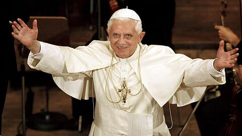 Joseph Ratzinger besuchte als Papst Benedikt XVI. vor 20 Jahren M&uuml;nchen, Marktl, Alt&ouml;tting, Regensburg und Freising. (Archivbild)