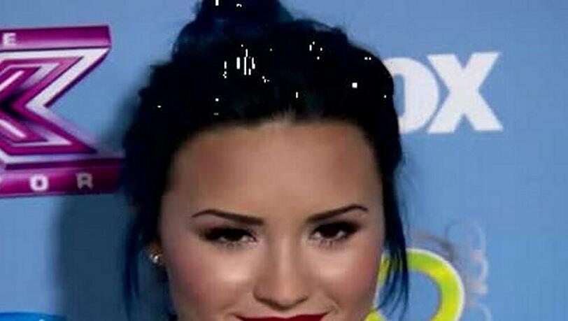 Demi Lovato beendete Drogenkonsum für ihre Schwester Demi Lovato beendete Drogenkonsum für ihre Schwester