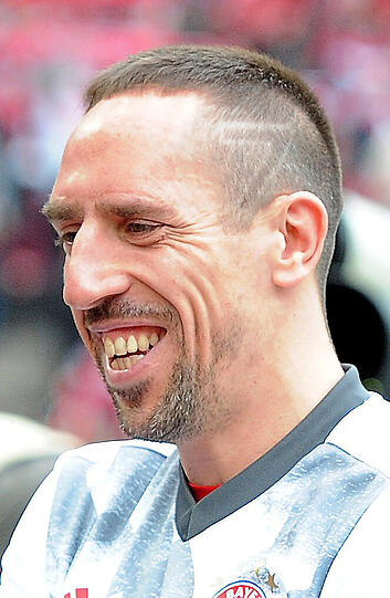 Ein Hingucker: Die Sieben in Ribérys Frisur.