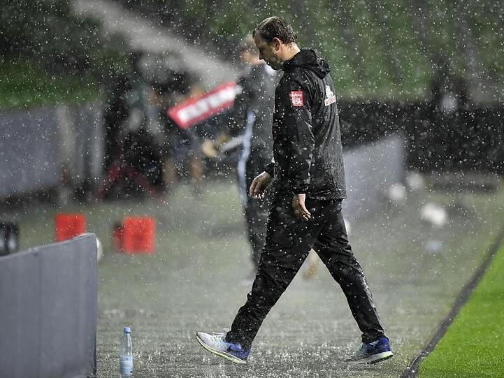 Werder-Coach Florian Kohfeldt kam mit seinem Team in der Relegation gegen den 1. FC Heidenheim nicht über ein 0:0 hinaus.