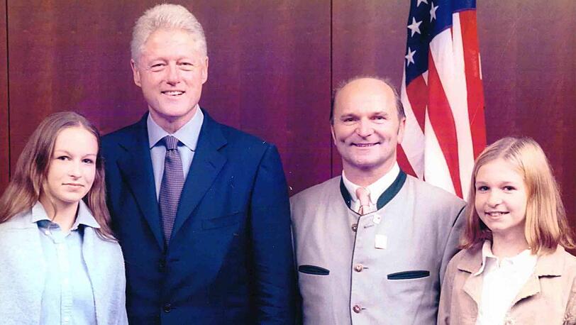 Bill Clinton im Oktober 2002 in München