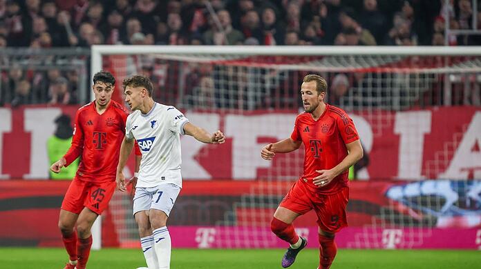 Bald Teamkollegen: Pavlovic (l.) und Bischof.