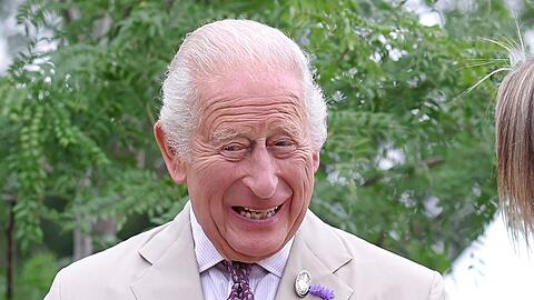 König Charles freut sich über gute Umfragewerte. König Charles freut sich über gute Umfragewerte.