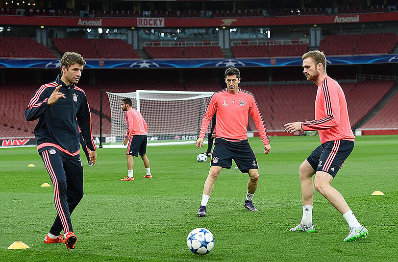 Die Bayern beim Abschlusstraining in London. Am Dienstag geht es im dritten Gruppenspiel der Champions League gegen den FC Arsenal. Klicken Sie sich durch die Bilder.