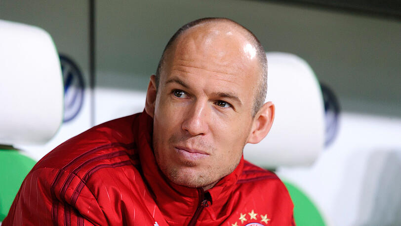 Den Rest der Hinrunde wird Arjen Robben abseits des Spielfelds verbringen müssen. Den Rest der Hinrunde wird Arjen Robben abseits des Spielfelds verbringen müssen.