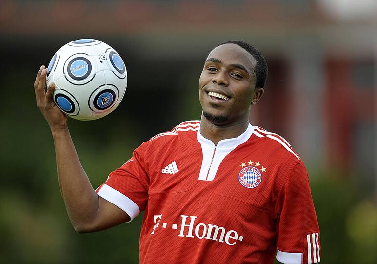 Edson Braafheid (2009 - 2011)