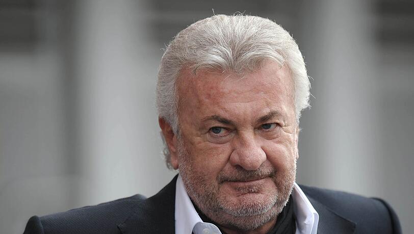 Willi Weber wurde Opfer eines Überfalls. Willi Weber wurde Opfer eines Überfalls.