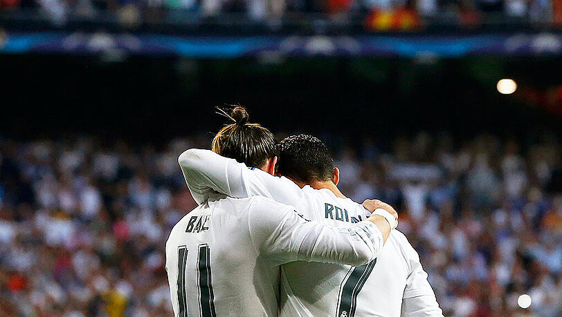 Real Madrid zieht ins Finale der Champions League ein und trifft auf den Stadtrivalen Atlético Madrid. Real Madrid zieht ins Finale der Champions League ein und trifft auf den Stadtrivalen Atlético Madrid.