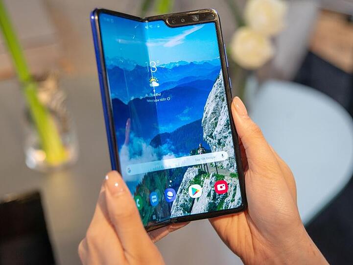 Das Galaxy Fold 5G soll am 18. September in Deutschland in den Handel kommen.