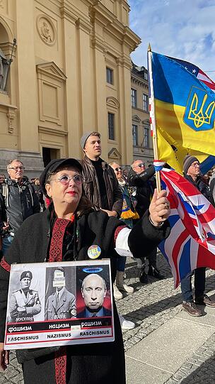 Klare Botschaft: Mussolini, Hitler und Putin in einer Reihe.