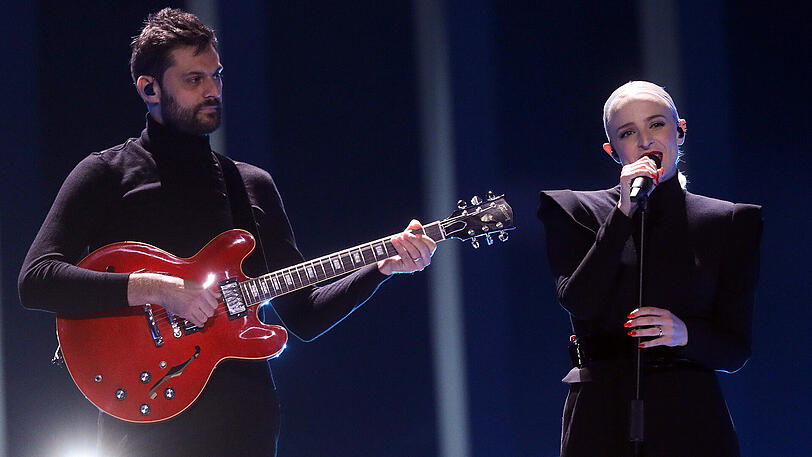 Frankreich: Madame Monsieur mit "Mercy".