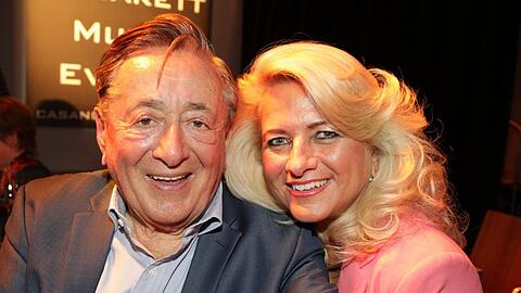 Richard Lugner mit seiner ehemaligen Lebensgefährtin Sonja Schönanger im Jahr 2018.