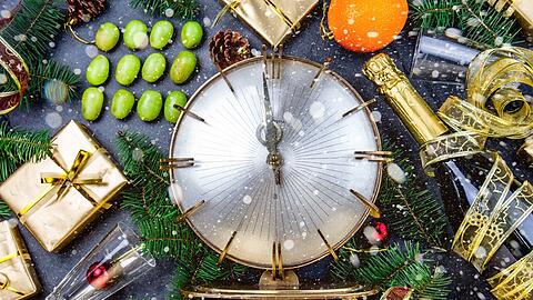 Andere Länder, andere Traditionen: Rund um die Welt gibt es zahlreiche ausgefallene Silvesterbräuche.