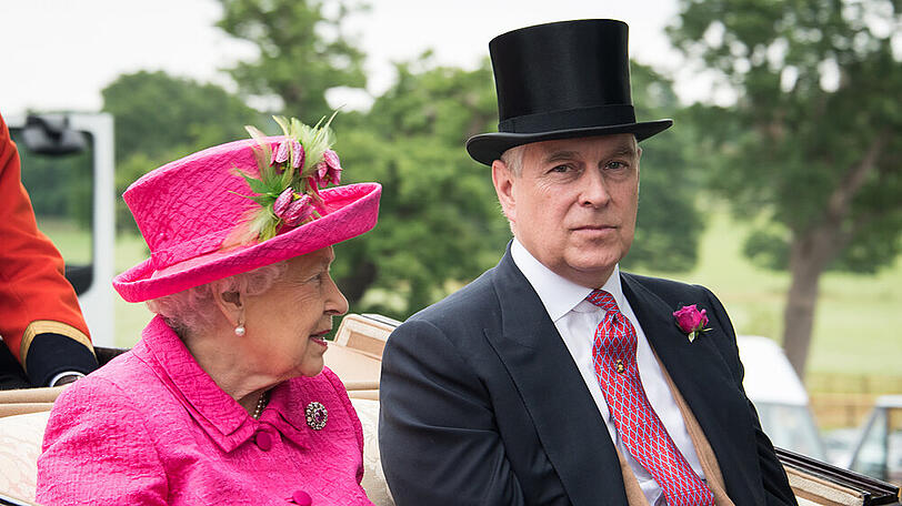 Prinz Andrew mit seiner Mutter, Queen Elizabeth II.