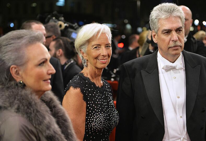 Die Direktorin des Internationalen Währungsfonds (IWF), Christine Lagarde (M), und der österreichische Finanzminister Hans Jörg Schelling (ÖVP) mit Ehefrau Ursula (l).