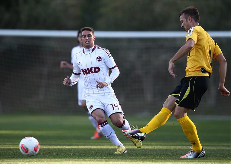 Sehen Sie hier weitere Bilder vom Testspiel zwischen dem 1. FC Nürnberg und Sporting Lokeren.