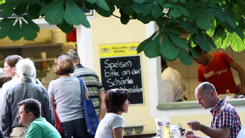 Mit Sicherheit ein Grund für die Attraktivität des Stadtteils: die Allacher Schießstätte. Mit Sicherheit ein Grund für die Attraktivität des Stadtteils: die Allacher Schießstätte.