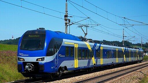 Privatbahn Bayerische Oberlandbahn, kurz BOB hatte zum Fahrplanwechsel Mitte Dezember die Strecke von der Deutschen Bahn übernommen. Seitdem gab es Probleme auf dieser Strecke.