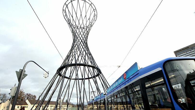 Die Tram nach St. Emmeram fährt ab nächster Woche noch öfter. Die Tram nach St. Emmeram fährt ab nächster Woche noch öfter.