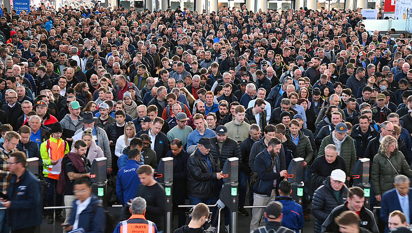 Die bauma ist die gr&ouml;&szlig;te Fachmesse der Welt und findet alle drei Jahre auf dem Messegel&auml;nde in M&uuml;nchen statt.