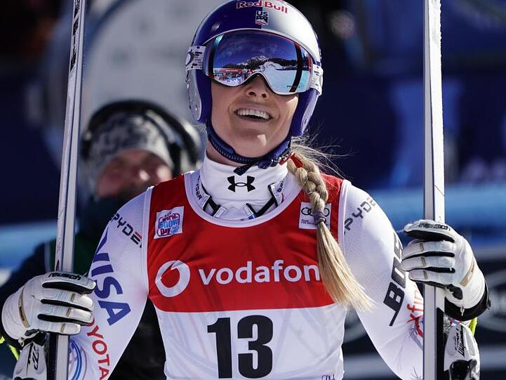 Lindsey Vonn raste bei der Abfahrt in Cortina d'Ampezzo auf Rang 15.