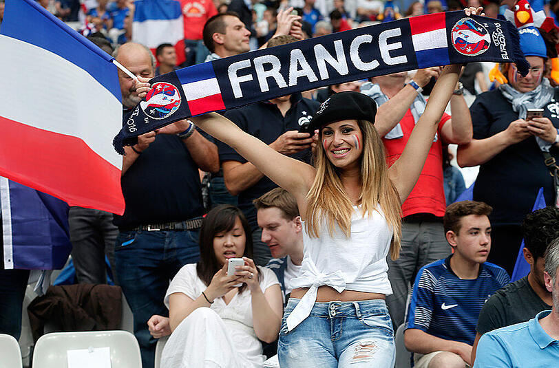 Es gibt nicht nur das hässliche Fan-Gesicht dieser Euro 2016. Sondern auch das schöne und kuriose. Sehen Sie hier die Bilder in unserer Galerie.