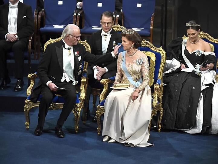 Die schweidschen Royals: König Carl XVI. Gustaf von Schweden (l-r), Prinz Daniel, Königin Silvia und Kronprinzessin Victoria.
