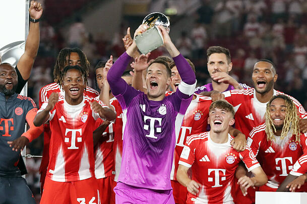 Überragend: Kapitän Neuer nach dem Gewinn des Supercups gegen Stuttgart.