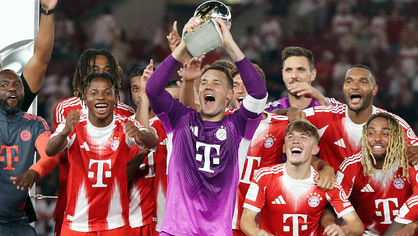 Überragend: Kapitän Neuer nach dem Gewinn des Supercups gegen Stuttgart. Überragend: Kapitän Neuer nach dem Gewinn des Supercups gegen Stuttgart.
