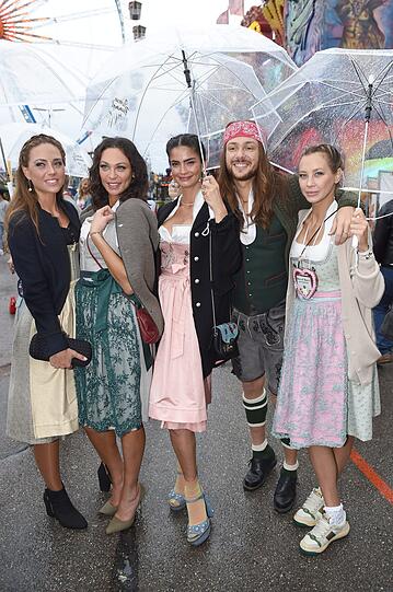 Franca Lehfeldt, Lilly Becker, Shermine Shahrivar, Riccardo Simonetti und Alessandra Meyer-Wölden