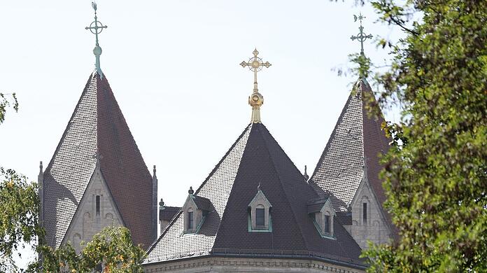 Kaum bekannt: die stattliche, sehr sehenswerte Kirche St. Benno.