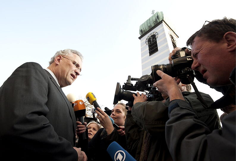 Auch Bayerns Innenminister Joachim Hermman (CSU) kam zum Gedenkgottesdienst.