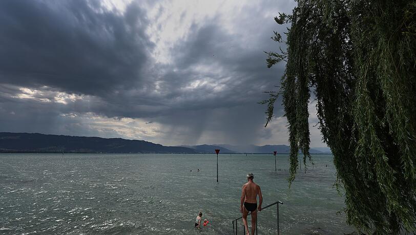 Am Montag und Dienstag wird es der Vorhersage zufolge bew&ouml;lkt und schw&uuml;lwarm sein.