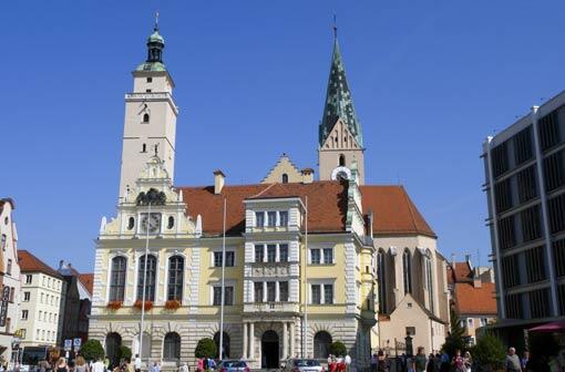 Blick auf das Alte Rathaus von Ingolstadt.