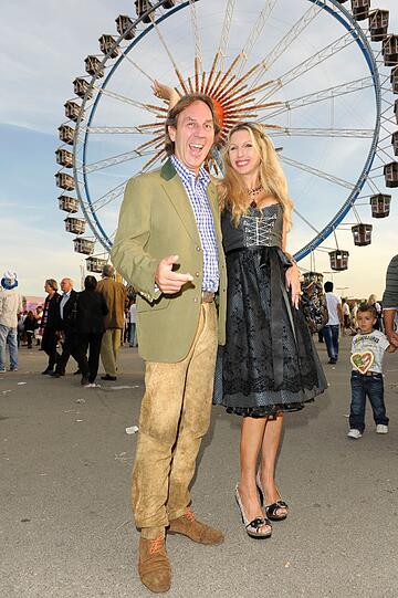Auch sie waren mit dabei im Hippodrom: TV-Produzent Ralph Piller und seine Frau, Moderatorin Sabine Piller.
