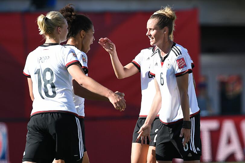 Deutschland steht im Viertelfinale. Die Bilder vom 4:1-Sieg gegen Schweden.