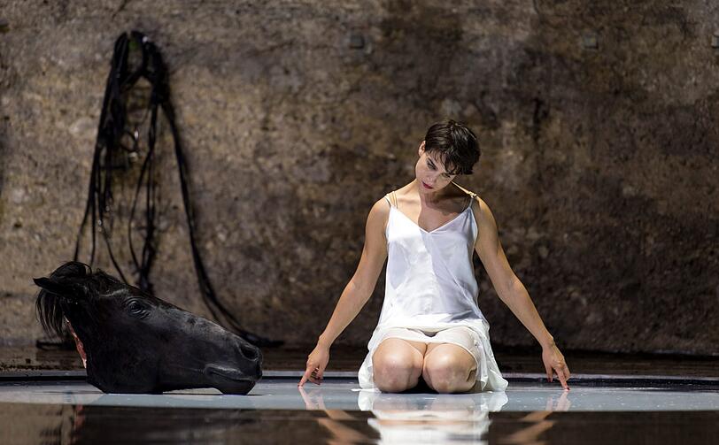Richard Strauss' Oper "Salome" in der Inszenierung von Romeo Castellucci in der Felsenreitschule.