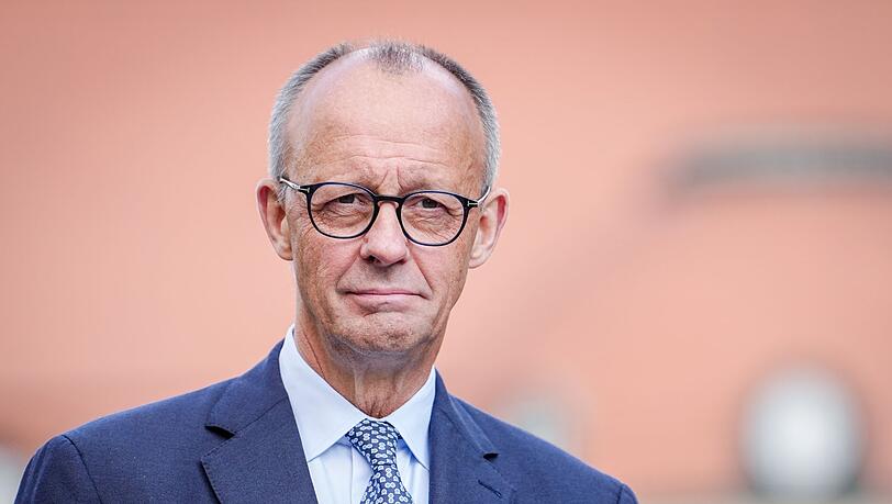 Kanzler Merz lädt zu einem Autogipfel.