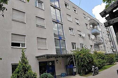 In diesem Mehrfamilienhaus in St. Peter versuchte der Täter, eine Prostituierte zu erdrosseln.