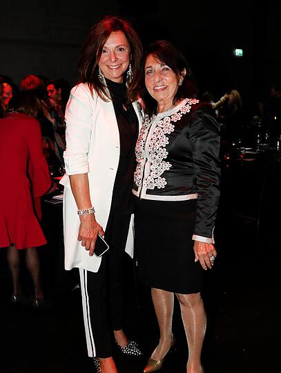 Ursula Dämmrich-Freifrau von Luttitz und Regine Sixt